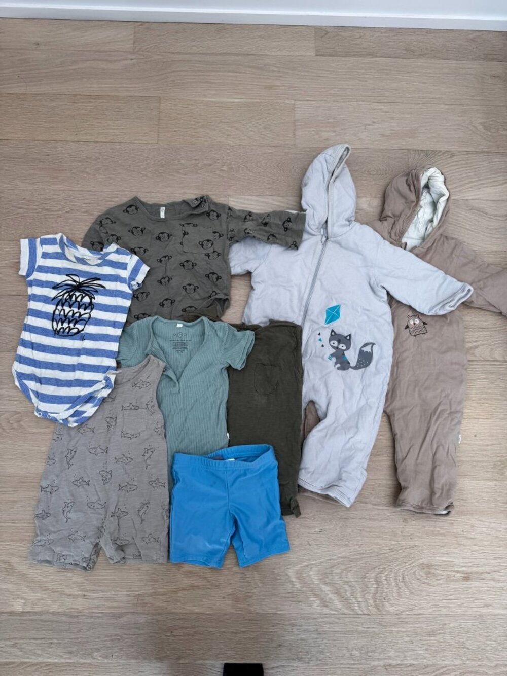 Baby Bundle 8 pieces, Size 6-12M